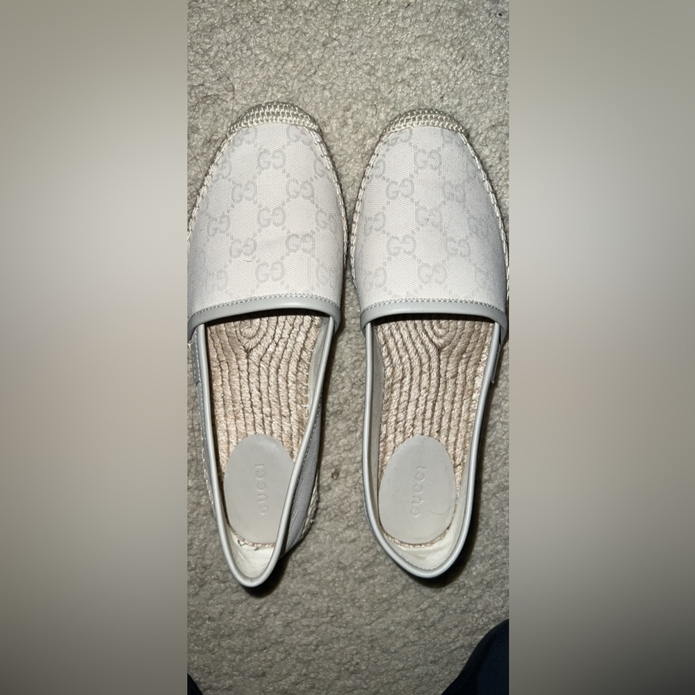 Gucci Loafer (Cream Color) - never worn size 7.5